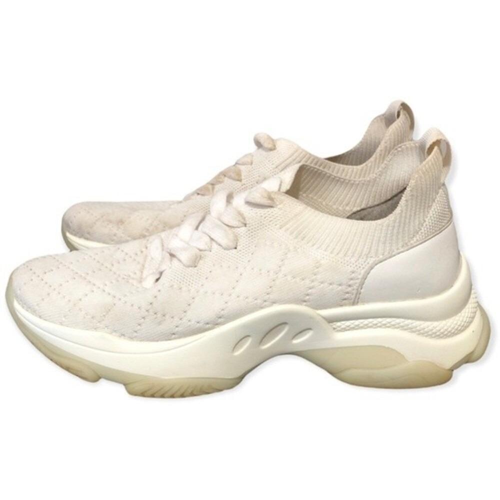 Women's chunky sole Sneakers Myles Q by Steve Madden Size 8 Cream‎ color